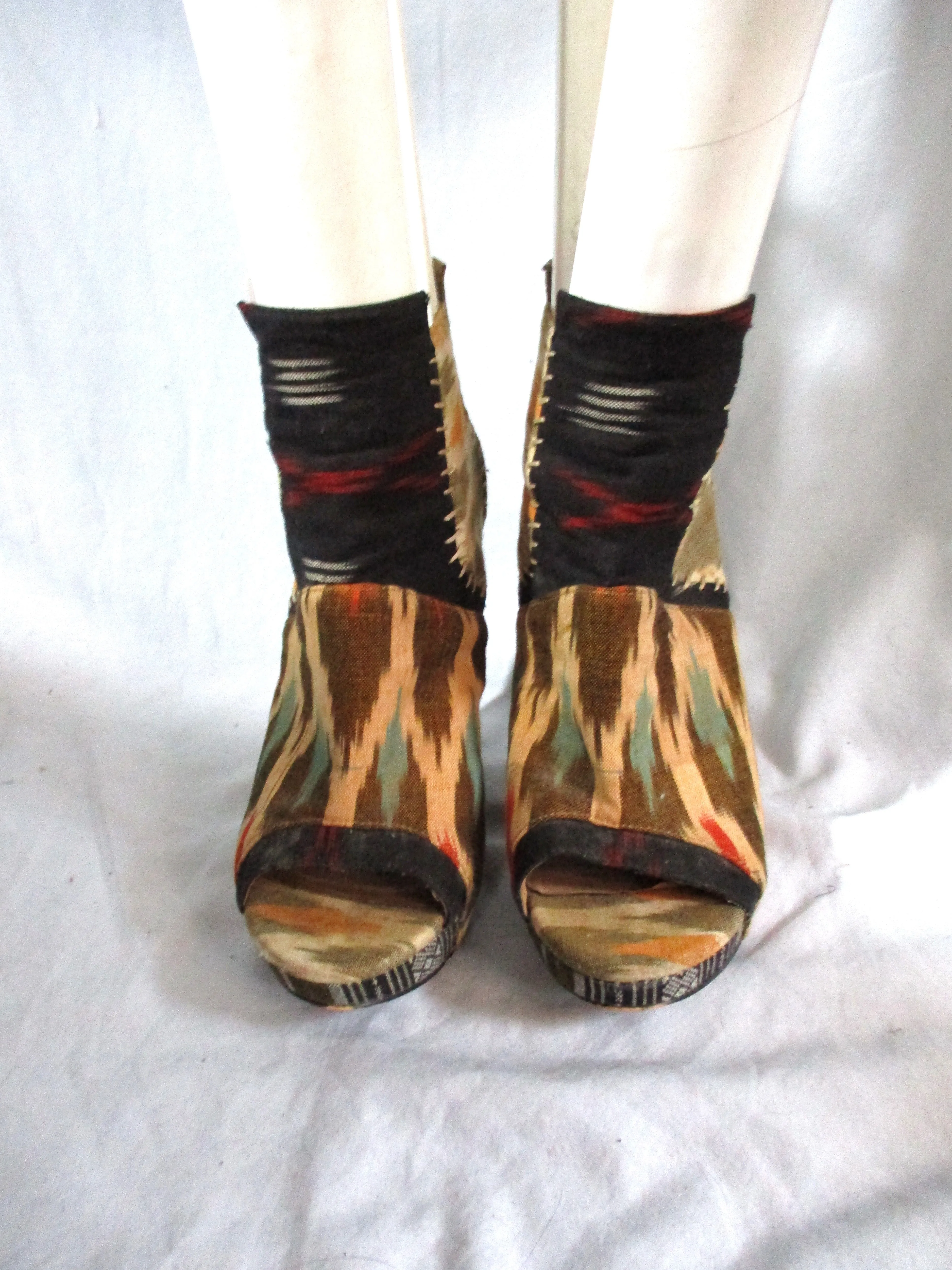 ALDO Ethnic Patchwork Stitched PLATFORM Wedge High Heel Shoe Boot 38