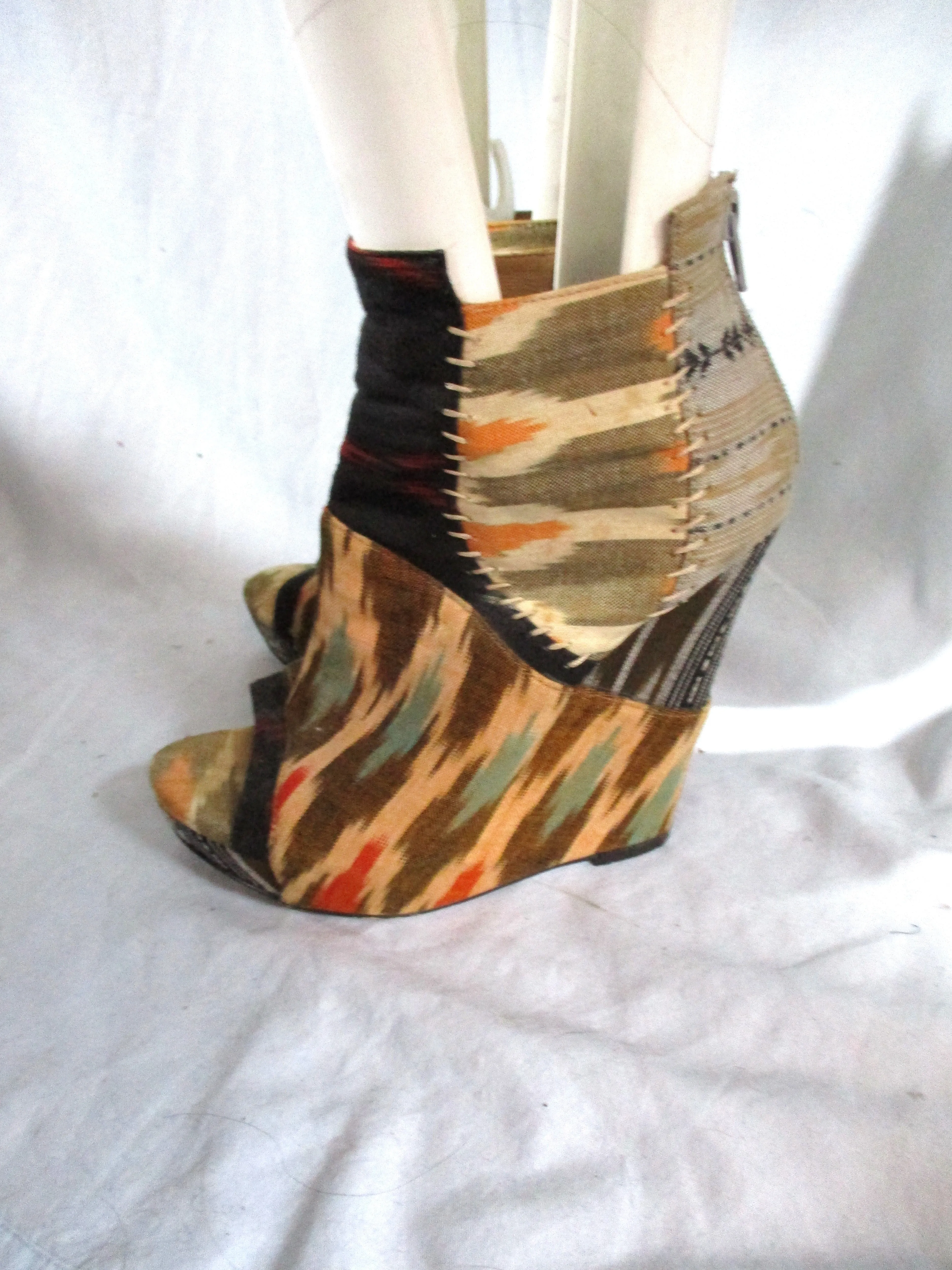 ALDO Ethnic Patchwork Stitched PLATFORM Wedge High Heel Shoe Boot 38