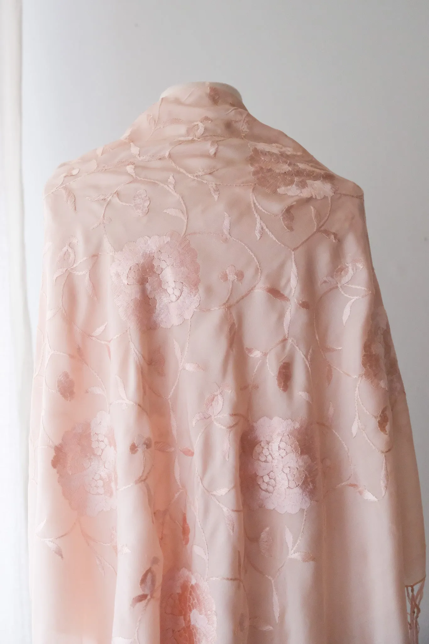 Beautiful 1920's Style Spanish Pink Silk Piano Shawl / OS
