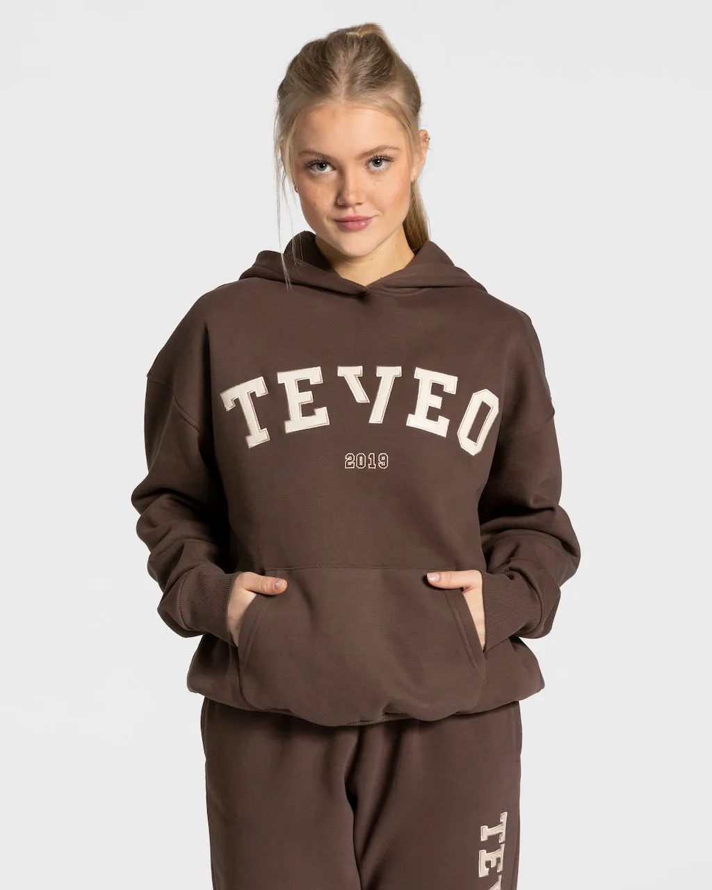 College Oversized Hoodie "Dunkelbraun"