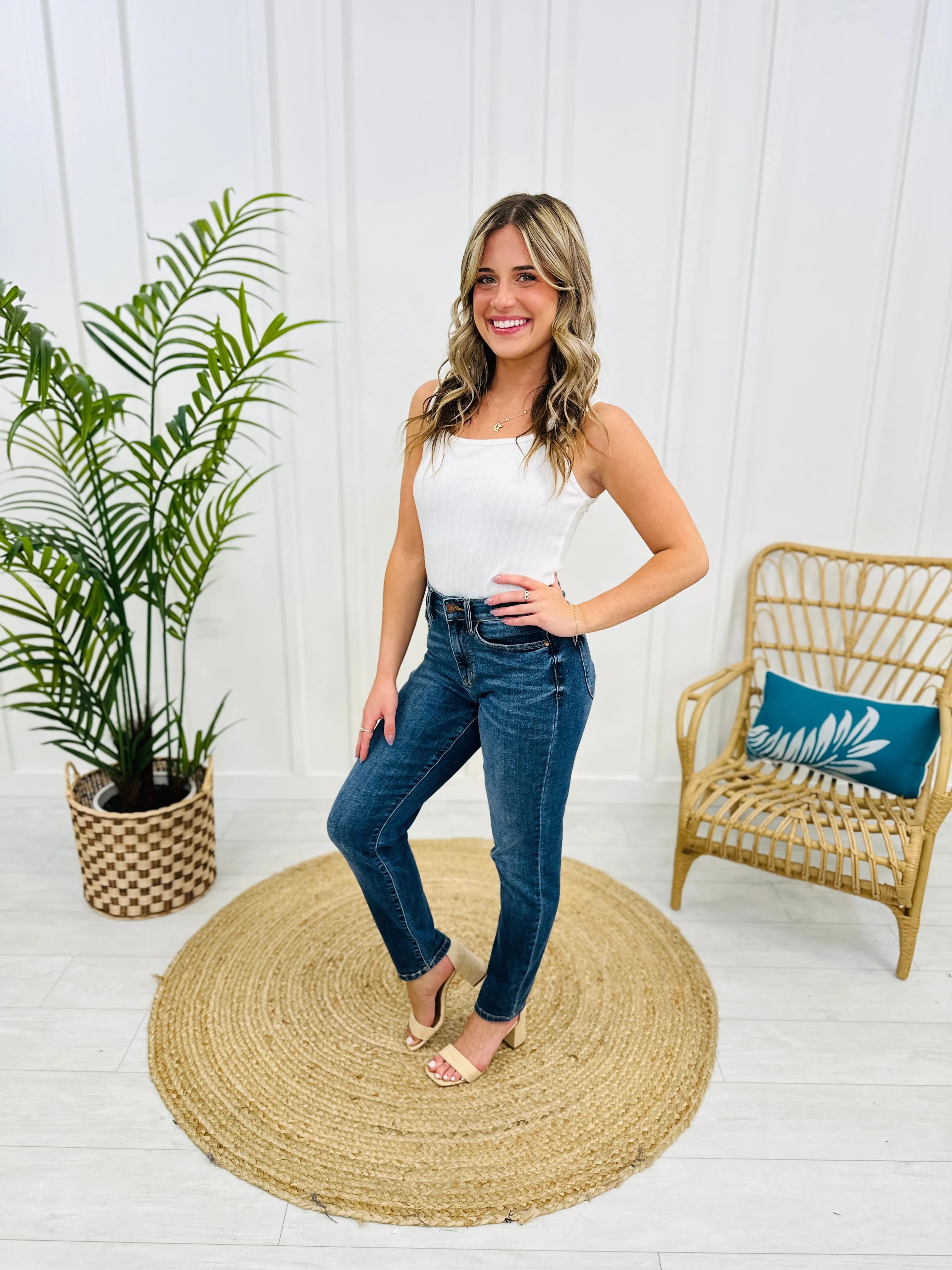Judy Blue Wow Factor Butt Lifting Slim Fit Jeans in Reg/Curvy