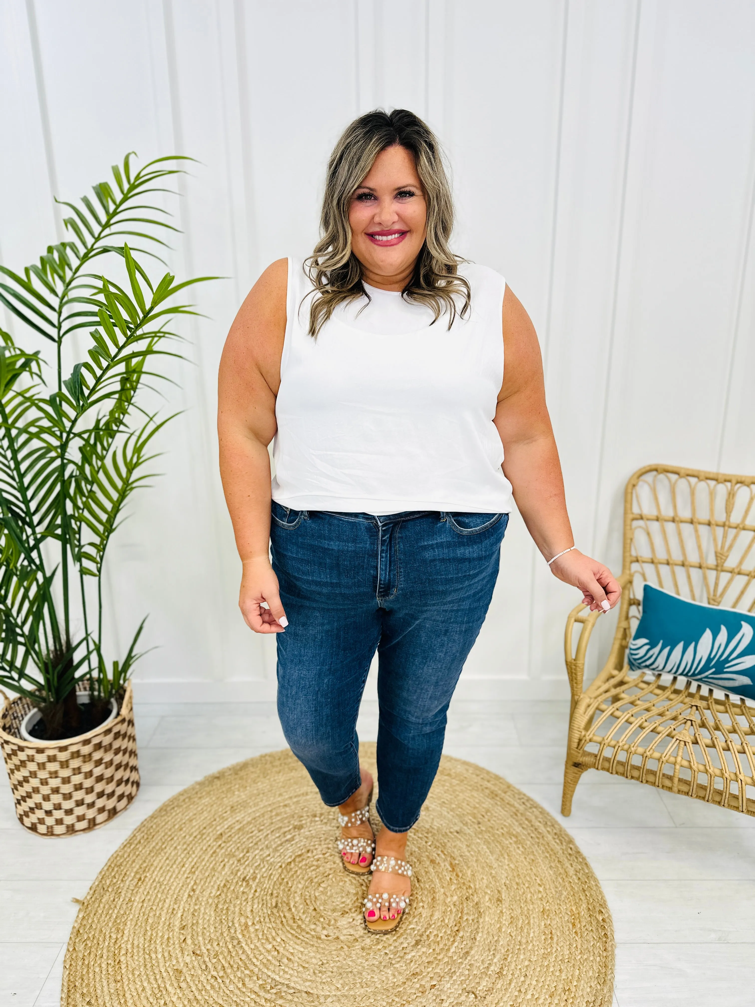 Judy Blue Wow Factor Butt Lifting Slim Fit Jeans in Reg/Curvy