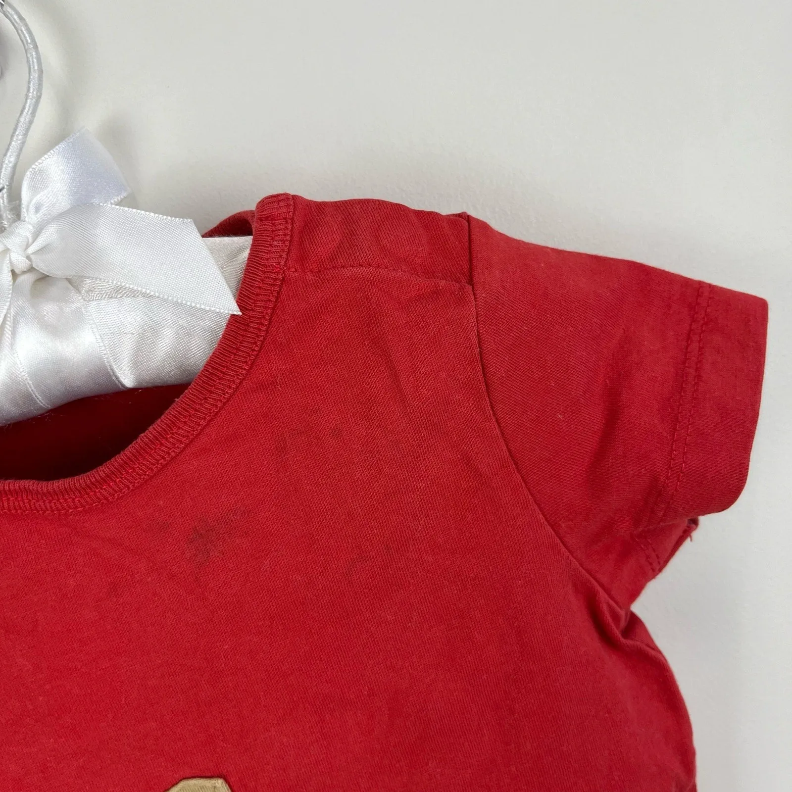 Mini Boden Red Applique Giraffee T-Shirt 6-12 Months