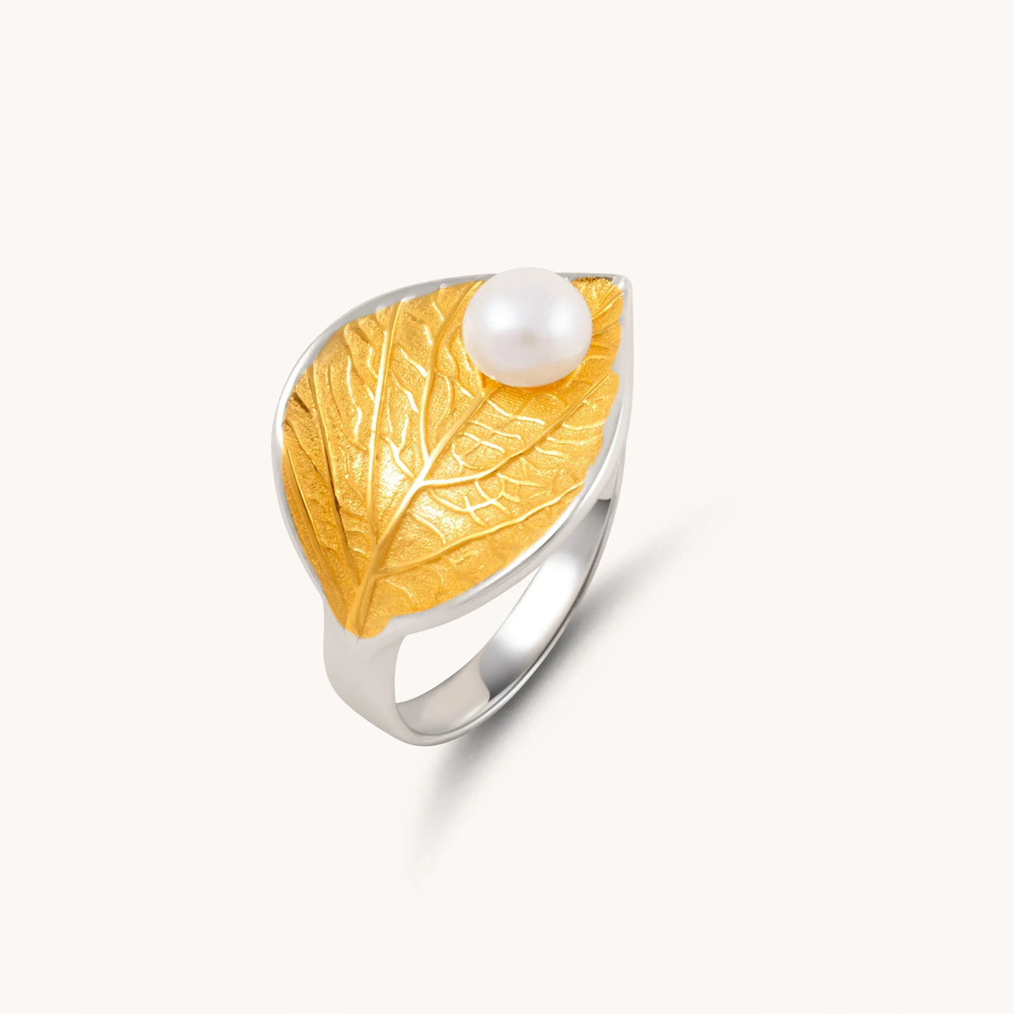Pearl On Leaf Gold Adjustable Ring W.
