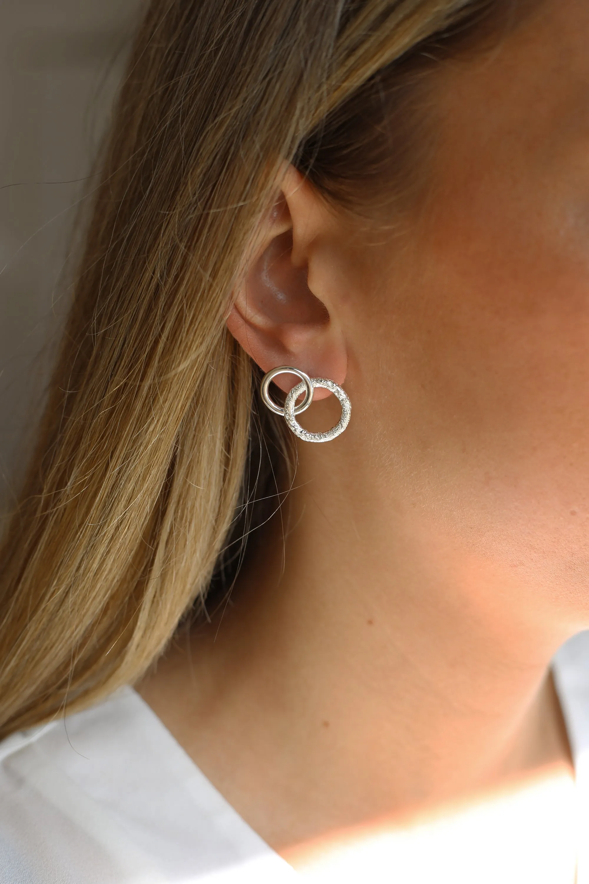 Pose Earrings