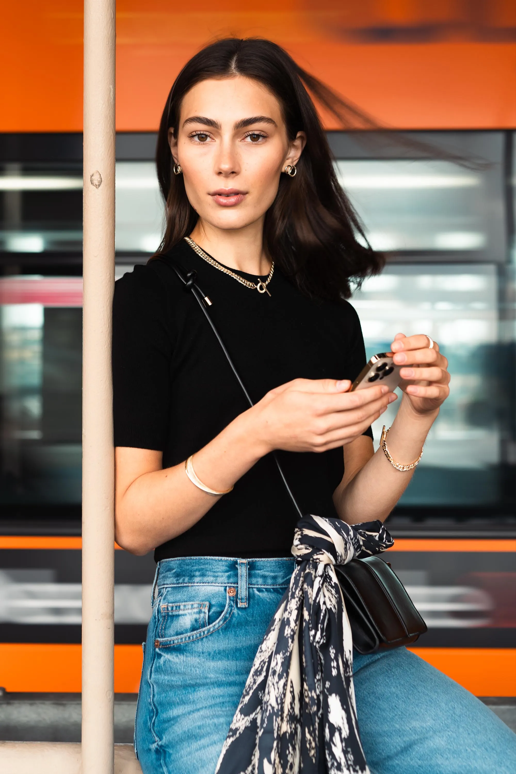 Pose Earrings