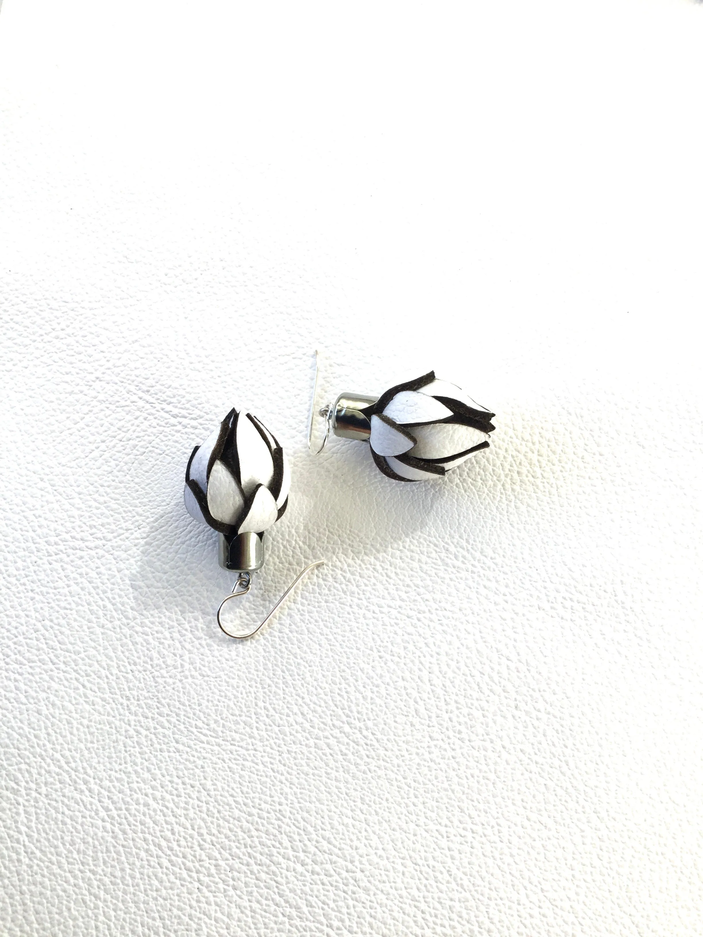 Wild Flower Earrings -White